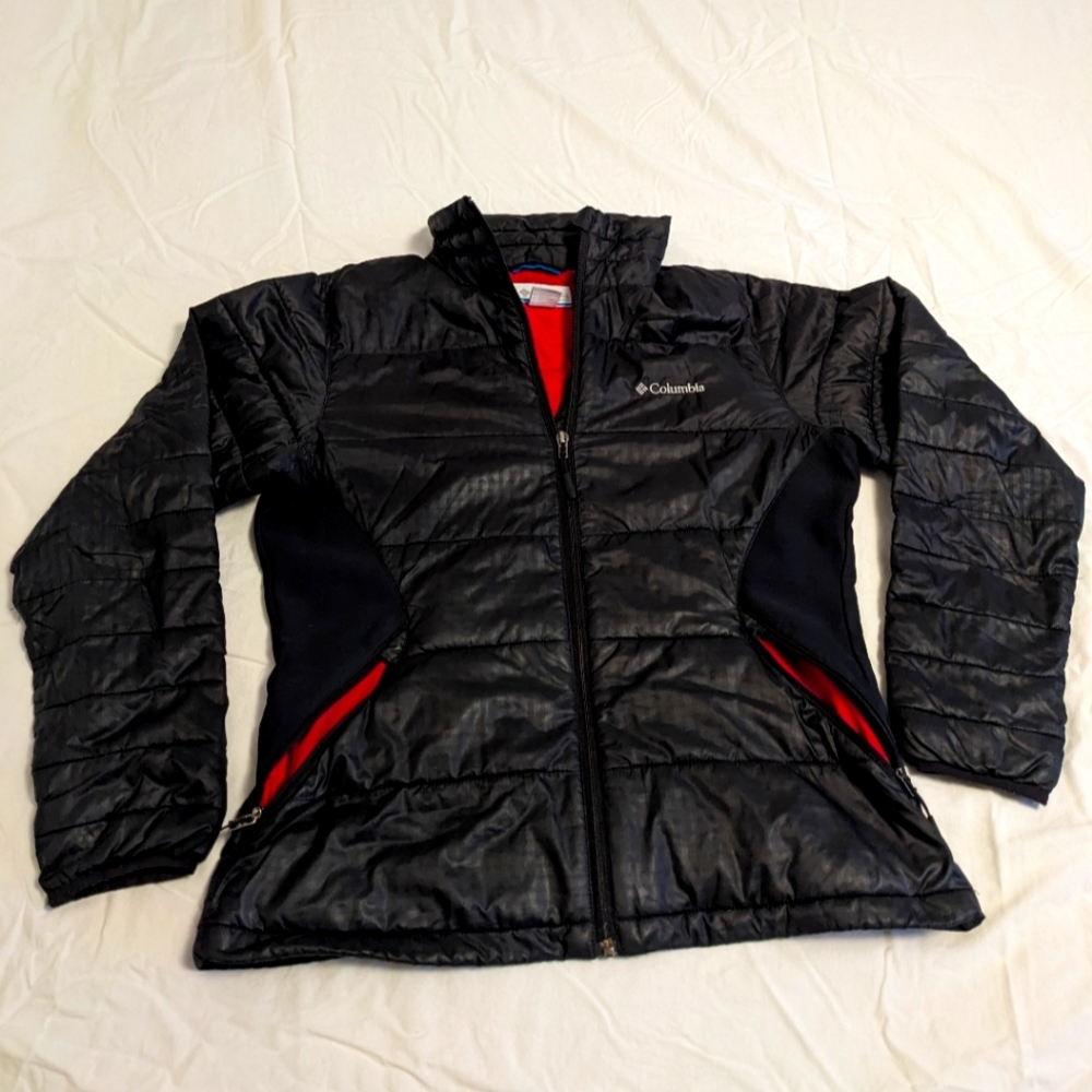 Columbia puffer coat- black women's puffer coat with pink lining - size M